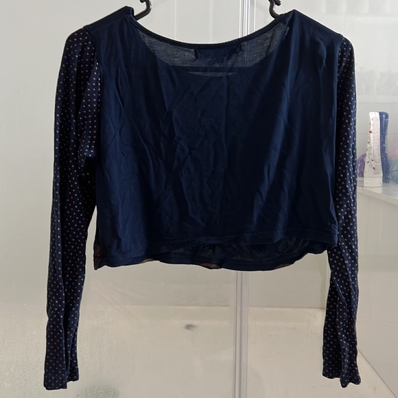 Full hand crop top - Picture 2 of 2